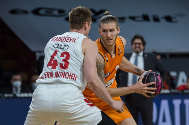 会在中国男 会在中国男